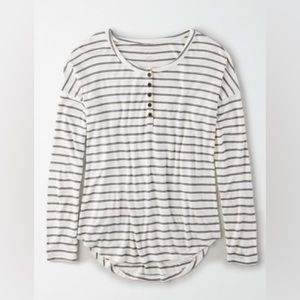 American Eagle Top